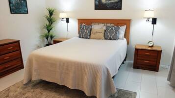 1 bedroom, in-room safe, desk, iron/ironing board