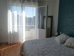 3 bedrooms, desk, iron/ironing board, free WiFi - Maison à Tréboul Avec Jardin (Douarnenez)