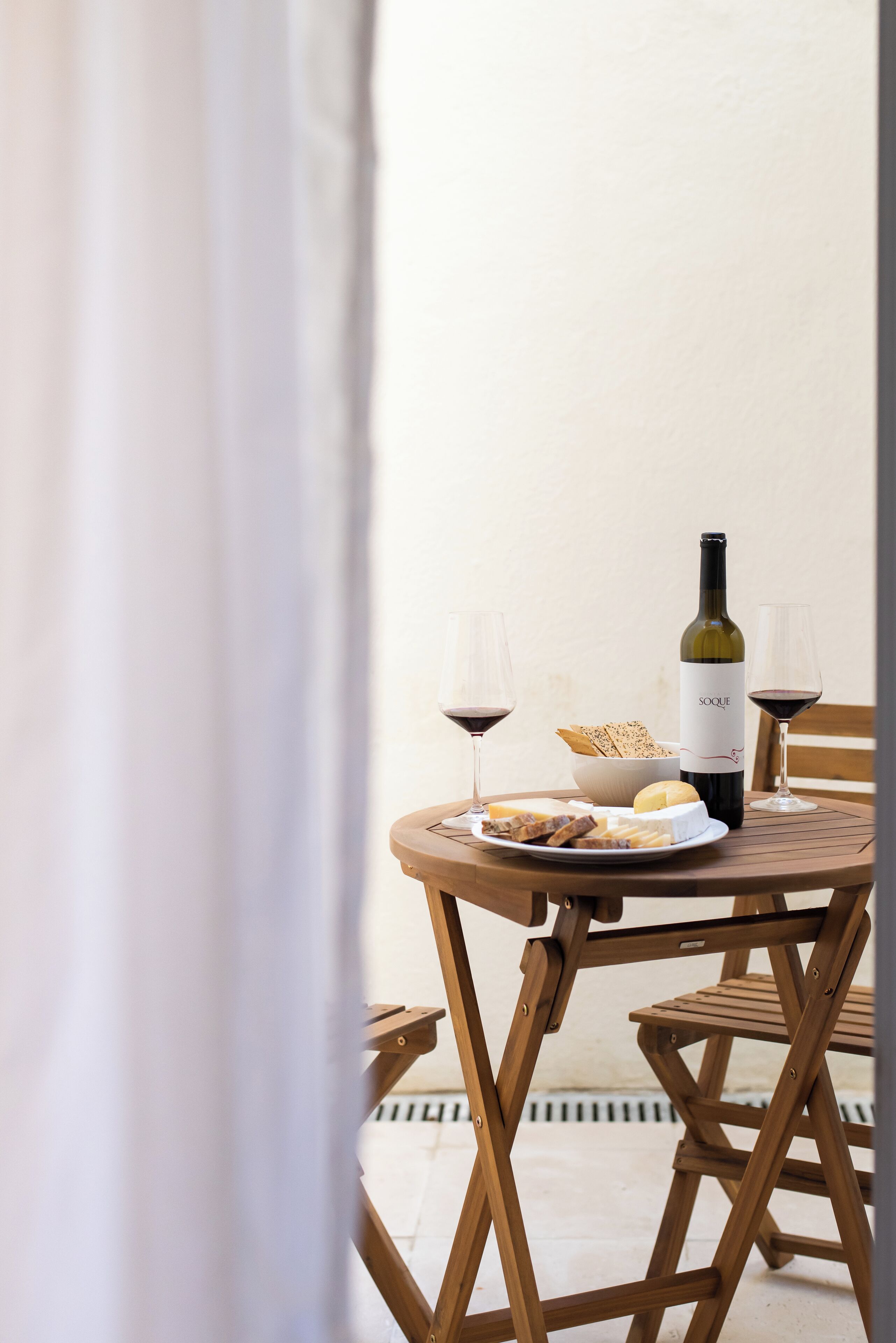 44-Zoll-LED-Fernseher mit Kabelempfang, Netflix, Streaming-Dienste