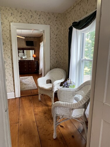 One Mile from Cooperstown Dreams Park ~ 5 Minutes to The Village of Cooperstown