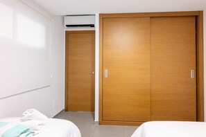 2 dormitorios, tabla de planchar con plancha, wifi gratis y ropa de cama