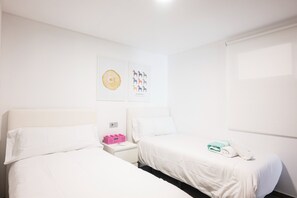 2 chambres, fer et planche à repasser, Wi-Fi gratuit, draps fournis