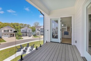 Terrace/patio - Tim's Ford Lake in the gated community of Barefoot Bay in Winchester TN.
 (Winchester)