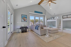 Interior - Tim's Ford Lake in the gated community of Barefoot Bay in Winchester TN.
 (Winchester)