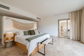 3 slaapkamers, een strijkplank/strijkijzer, gratis wifi, beddengoed