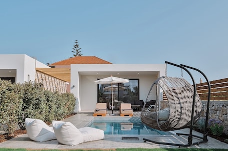 Garden. Melior Villas