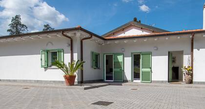 Family-sized villa in the heart of Rome countryside