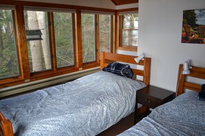 3 Schlafzimmer, Schreibtisch, kostenloses WLAN, Bettwäsche