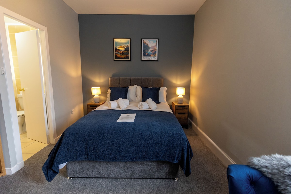 Basic Double Room | Premium bedding, bed sheets