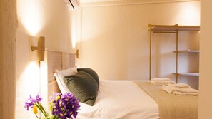 6 bedrooms, iron/ironing board, free WiFi, bed sheets