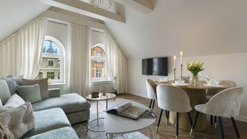 Comfort Apartment | Living area | Flat-screen TV