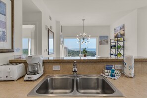 Interior - Winter Snowbird Discounts! 🌊 Walk 2 Beach | Luau I 7103 (Miramar Beach)