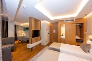Superior-Zweibettzimmer | Hochwertige Bettwaren, Minibar, Zimmersafe, Schreibtisch