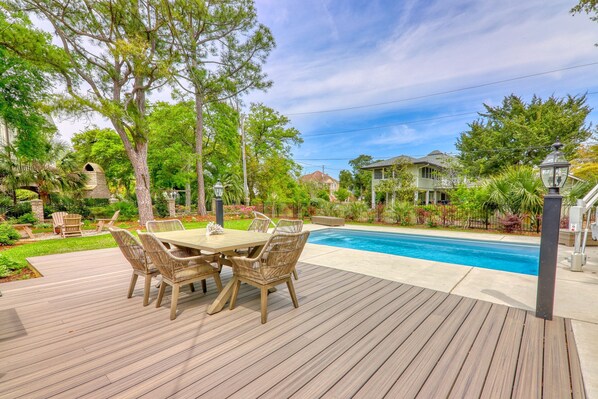 Outdoor pool
