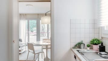 Basic Apartment | Private kitchen | Fridge, microwave, oven, dishwasher