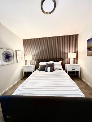 3 chambres, fer et planche à repasser, accès au Wi-Fi (inclus)