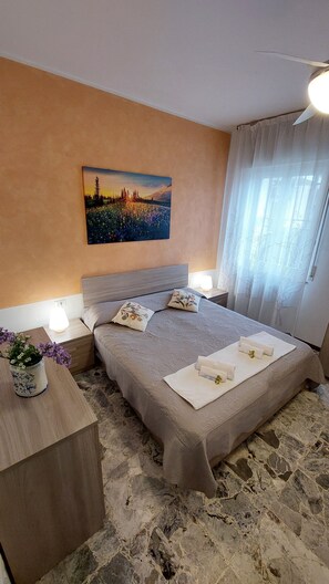 2 camere, culla da viaggio, Wi-Fi, lenzuola