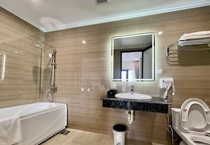 Bathroom - Grand Dragon Noi Bai Hotel (Hanoi)