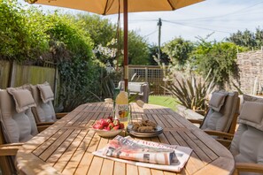 Outdoor dining - Ravenscourt, Whitstable (Whitstable)