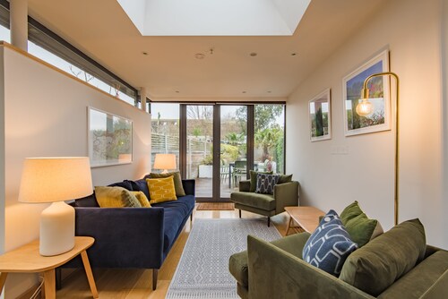 Starboard Light, Whitstable