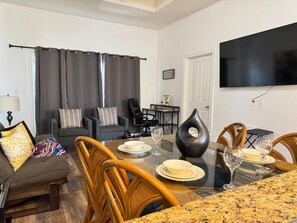 Smart TV, video games - Seven Eagles at Reunion3 bed Condo (Kissimmee)