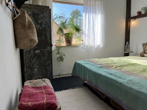 2 bedrooms, desk, free WiFi, bed sheets - The Old Soap House (Thisted)