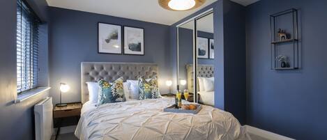 2 habitaciones, decoración personalizada y muebles diferentes