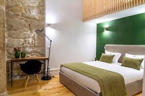 2 bedrooms, desk, iron/ironing board, travel cot - Espaçoso Apartmento c/ Mesanina Perto S Catarina (Porto)