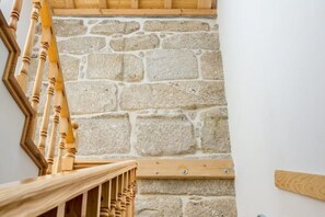 Interior - Espaçoso Apartmento c/ Mesanina Perto S Catarina (Porto)