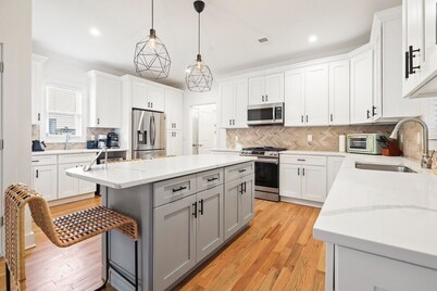 Ocean Grove Gem- Beach-Movies-Arcade near Asbury!