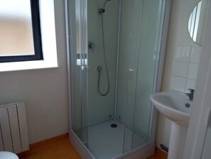 Handtücher, Toilettenpapier