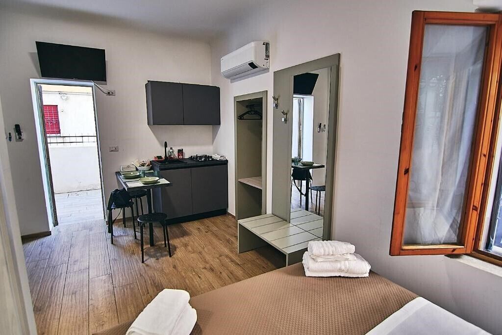 1 camera, Wi-Fi gratuito, lenzuola