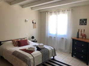 3 chambres, fer et planche à repasser, Wi-Fi