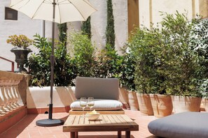 Superior Room, Terrace | Terrace/patio - Hotel La Pau  (Barcelona)