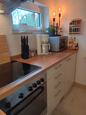 Oven, stovetop