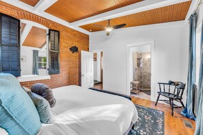 4 Schlafzimmer, Bügeleisen/Bügelbrett, WLAN