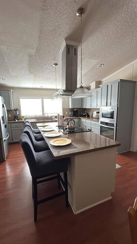 Spacious Cozy 4 BR Home w/ Wi-Fi & Free Parking