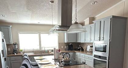 Spacious Cozy 4 BR Home w/ Wi-Fi & Free Parking