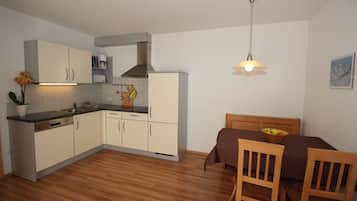 Réfrigérateur, lave-vaisselle, cafetiÚre/bouilloire