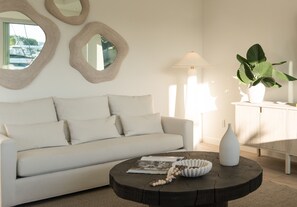 Living area - The Turtle Villa (Nassau)
