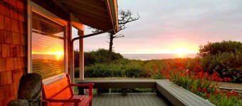 Yachats Oceanview Home With Sandy Beach Access