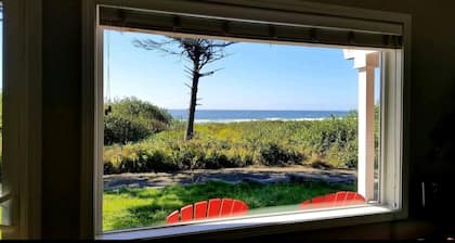 Yachats Oceanview Home With Sandy Beach Access