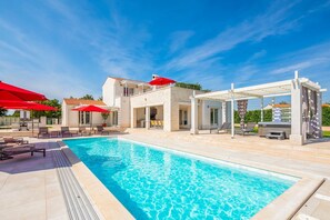 A heated pool - Melitta Villas - Fifteen Bedroom Villa, Sleeps 36 (Režanci)
