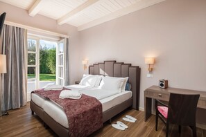 15 Schlafzimmer, Bügeleisen/Bügelbrett, WLAN, Bettwäsche