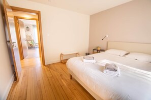 3 Schlafzimmer, Reisekinderbett, Internetzugang