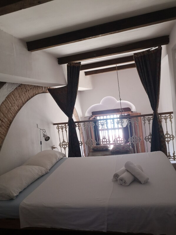 Maison, 2 chambres, vue ville | 2 chambres, coffres-forts dans les chambres, Wi-Fi, draps fournis