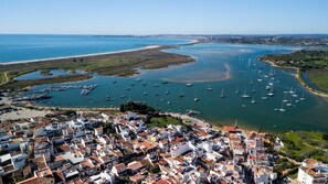 Marina - Maravilhoso Duplex T3 com Terraço by LovelyStay (Alvor)