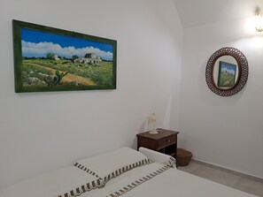 2 chambres, fer et planche à repasser, Wi-Fi, draps fournis