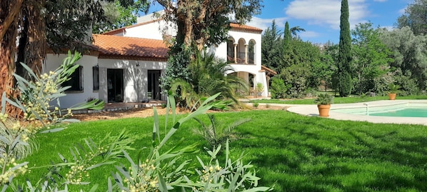 Alberca al aire libre