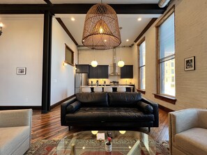 Smart TV - 1882 Lofts - 202-Downtown 2nd & Church (Nashville)
